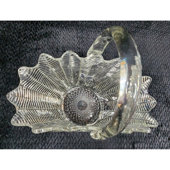 Vintage LE Smith Feather Glass Basket – Clear Pressed Glass, Mid-Century Design - Picture 7 of 12